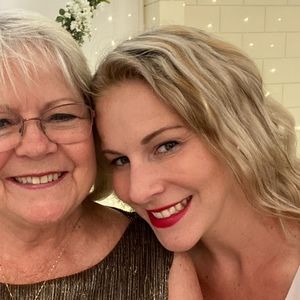 Meet your Posher, Stacy